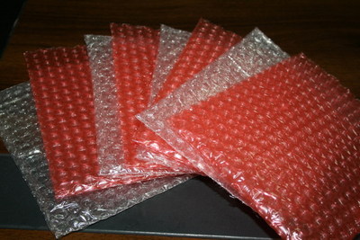 【供應(yīng)氣泡袋、紅色汽泡袋、氣泡膜復(fù)合珍珠棉制袋】價(jià)格,廠家,圖片,其他塑料包裝材料,廣州佳力包裝材料制品廠-